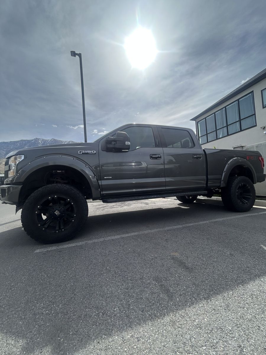 2017 FORD F150 Lariat