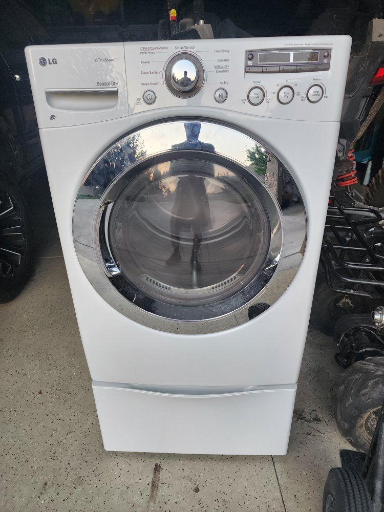 LG TrueSteam Sensor Dry Front Load Electric Dryer - White