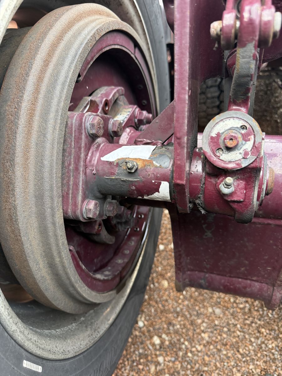 Main image 4
