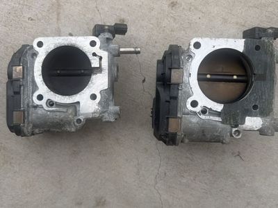 Used Throttle Body Set - Auto Parts