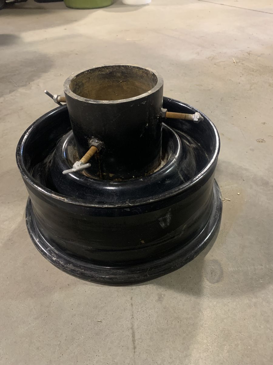 HEAVY DUTY CHRISTMAS TREE STAND