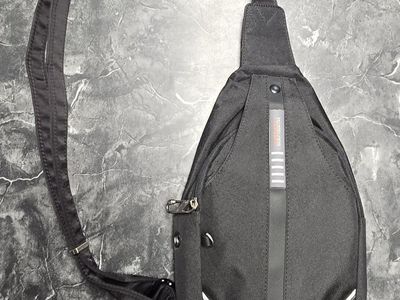 Waterfly Black Sling Bag Crossbody Backpack for Men and Women, Casual Daypack
