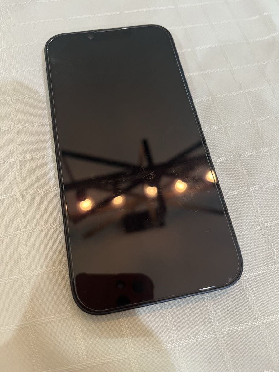 iPhone 14 excellent condition with case