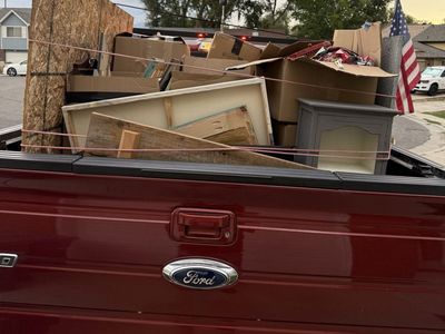 Free leftover garage sale stuff!