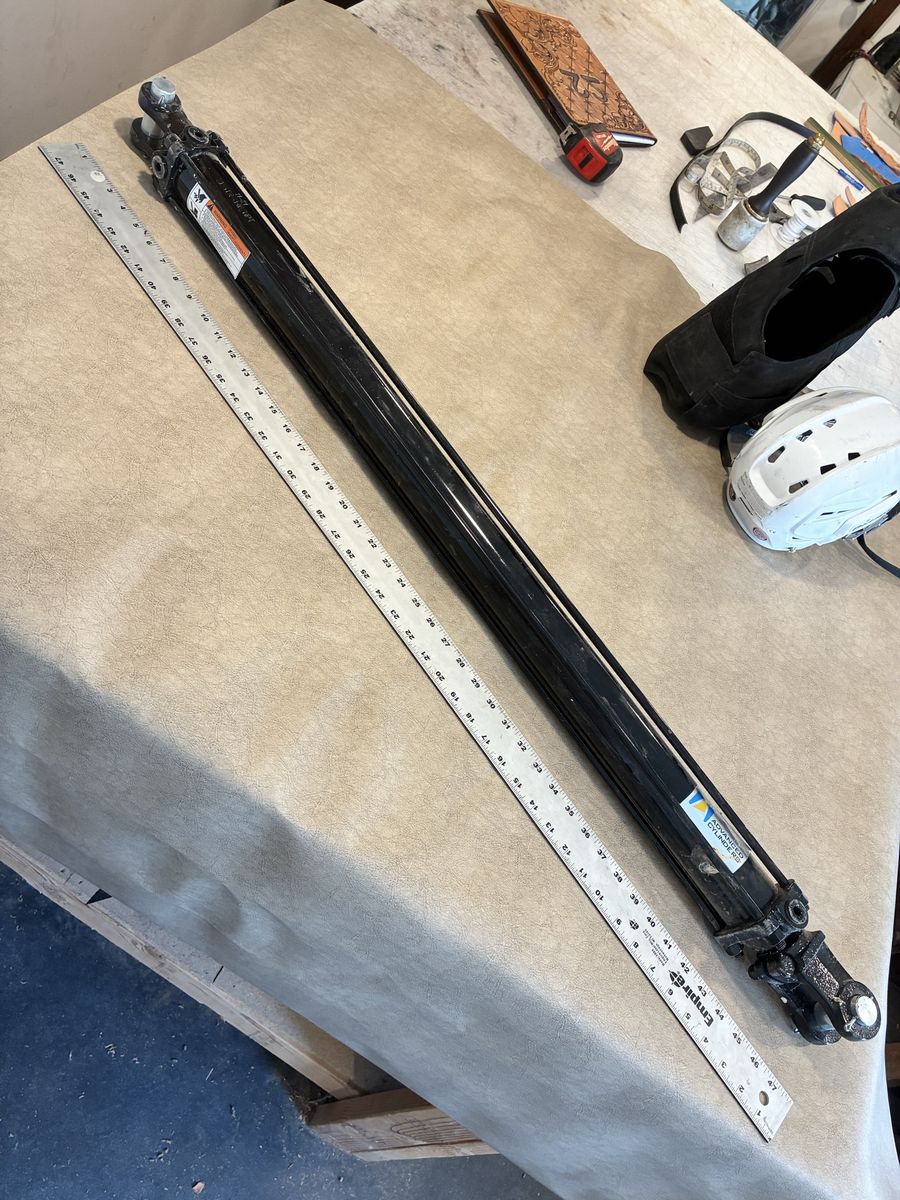 New 2” Hydraulic Ram 35” stroke