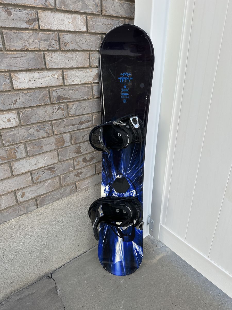 Lamar snowboard & Bindings