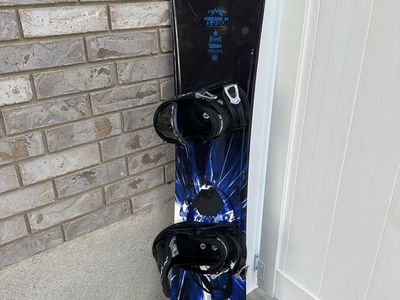 Lamar snowboard & Bindings