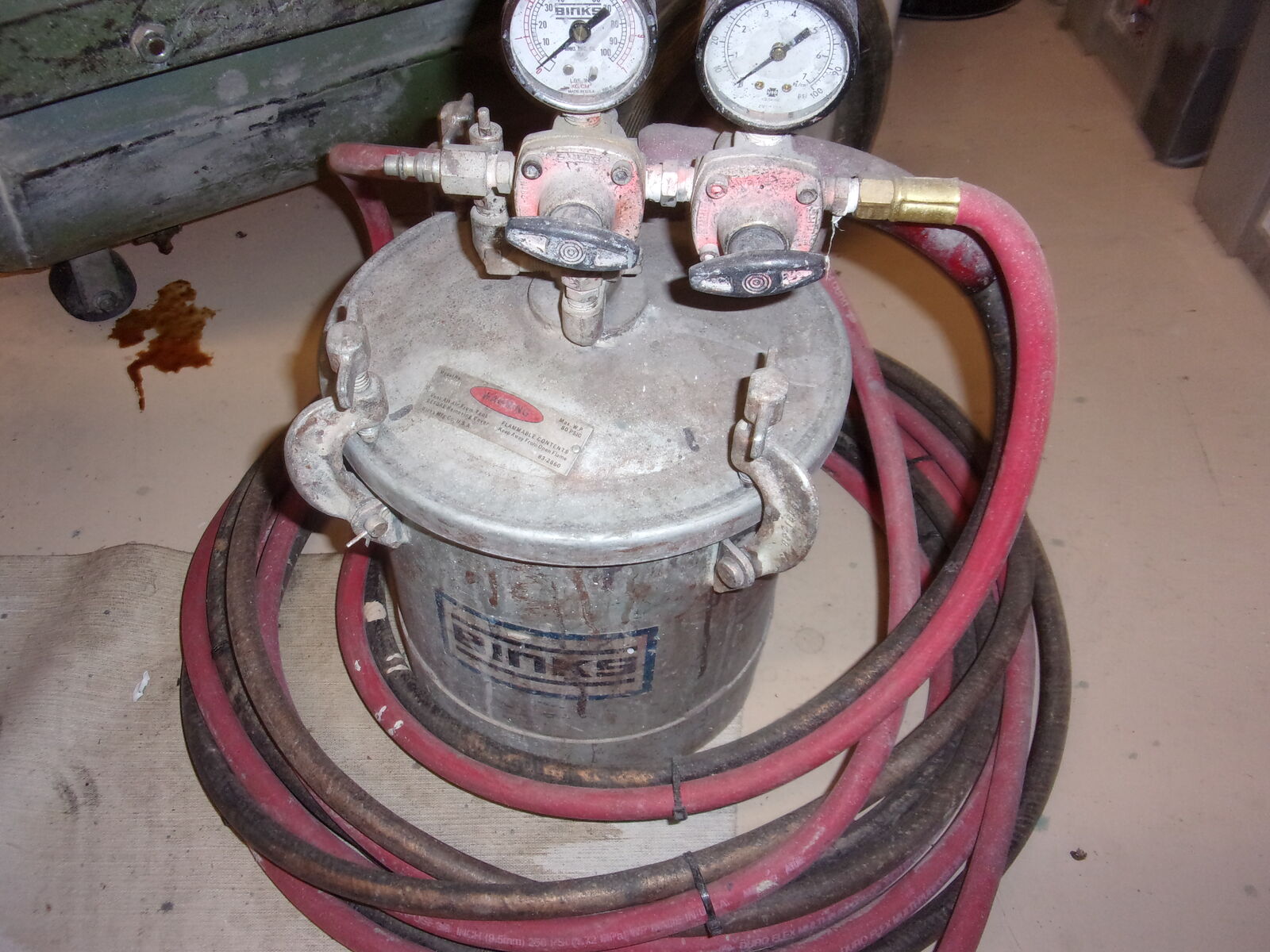 2-Gal paint pressure pot
