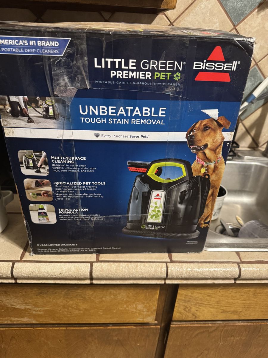 BISSELL Little Green Premier Pet Portable Deep Cleaner BRAND NEW!