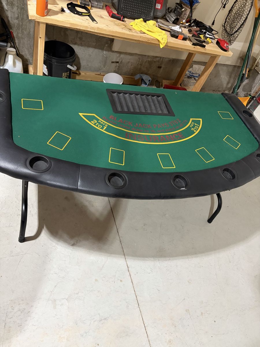 Blackjack Table / Poker Table