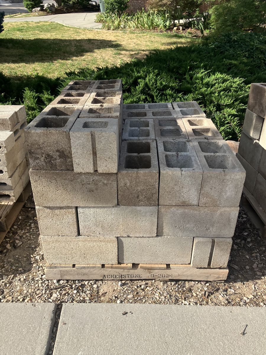 Used Concrete Blocks