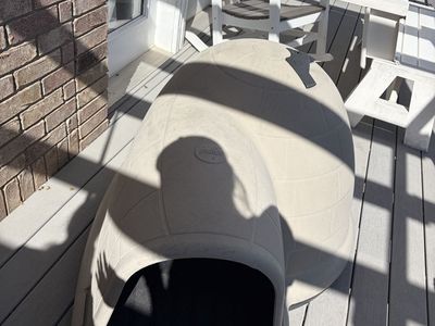 Extra large igloo dog house