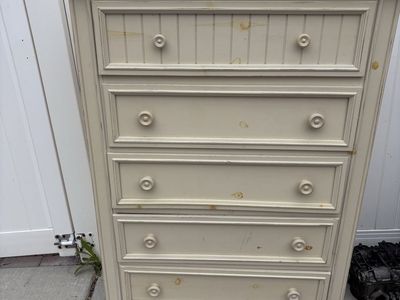 Tall Dresser 38x17x51