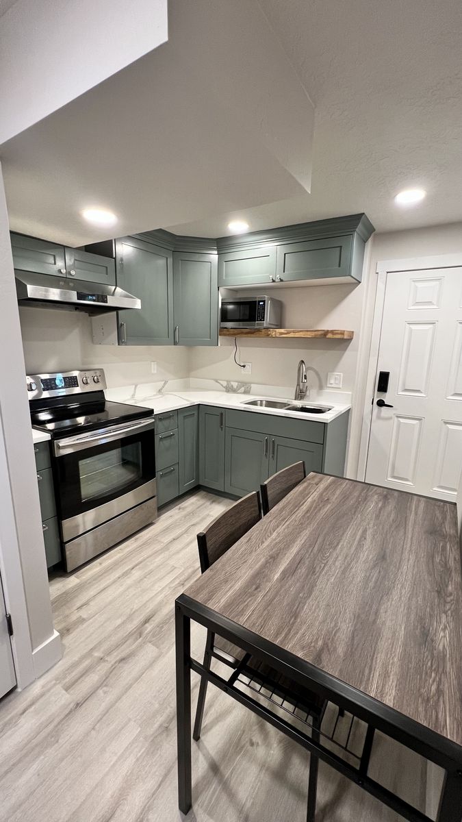 Basement for rent / Basement en renta