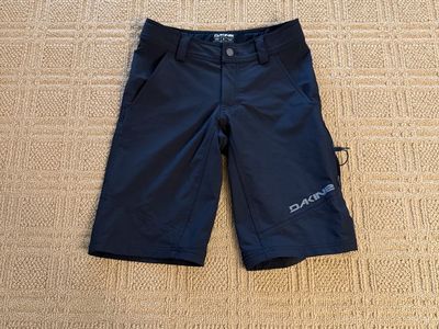Dakine mountain bike shorts