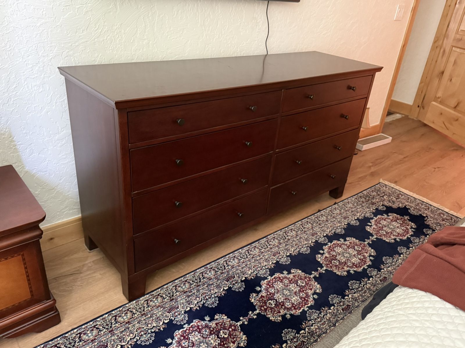 Main image 2