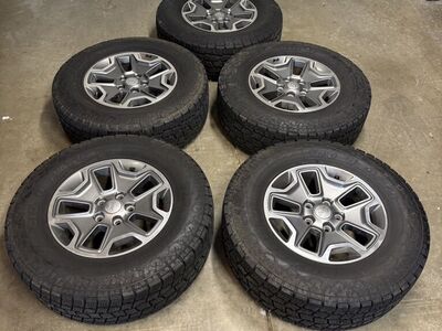 5 Stock Jeep Wrangler Wheels and Tires 265/70R17
