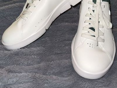 ON Cloud The Roger Advantage Mens Shoes 8.5