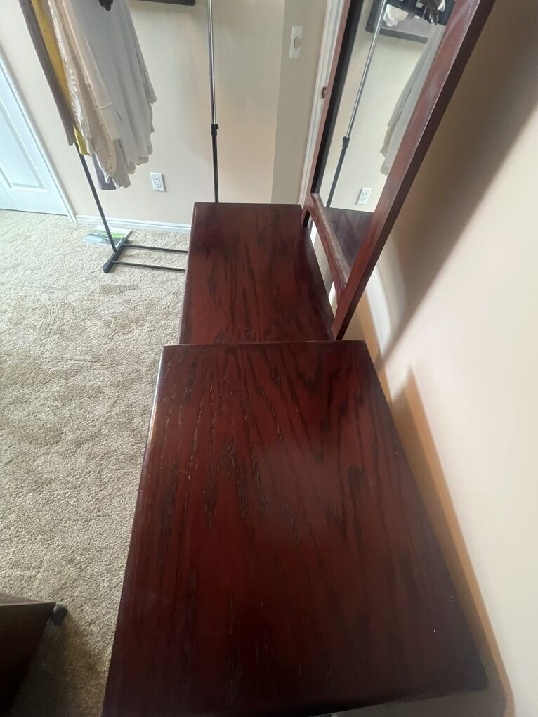 Oak Stained Mahogany Dresser W/ Sleigh DoubleBed