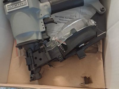 Unicatch Pneumatic Stapler - Air Powered Staple Gun
