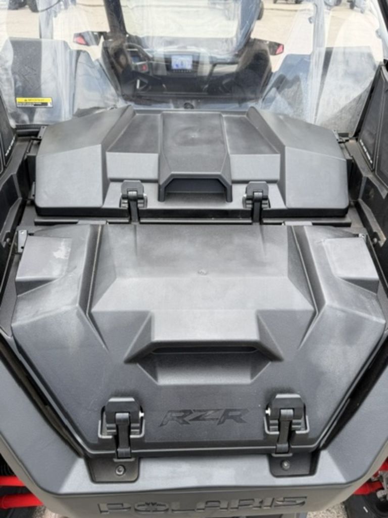Main image 5