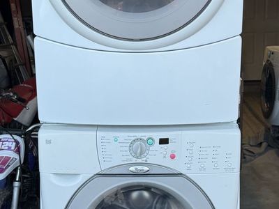 Whirlpool Duet Washer And Gas Dryer