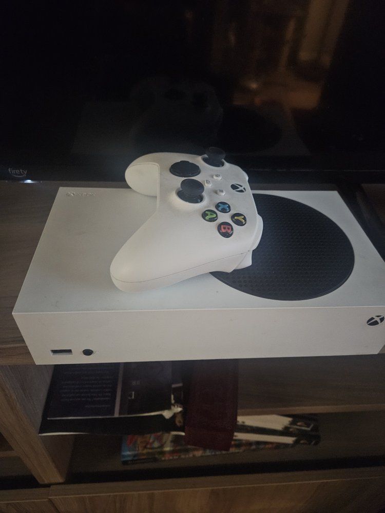Xbox Series S and controller