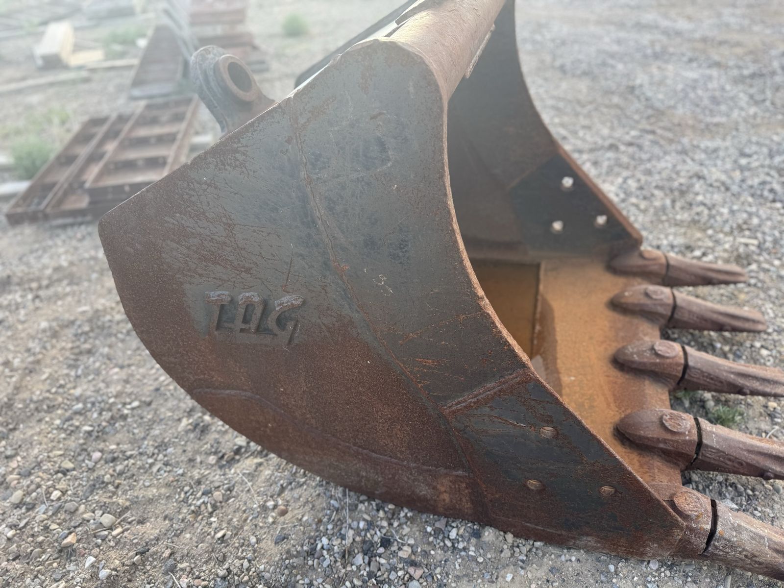 Main image 6