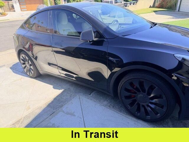 2025 Tesla Model Y Performance