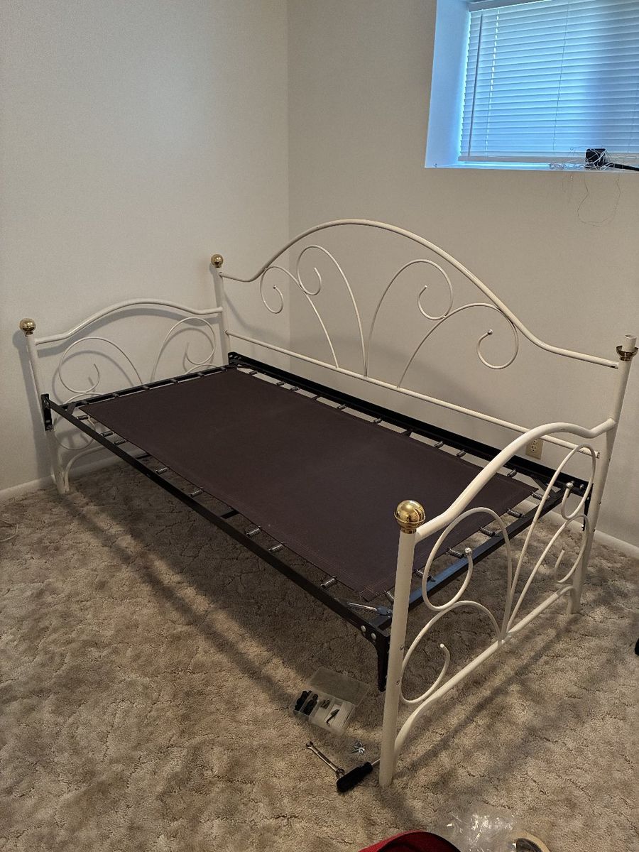 cute daybed trundle bed two mattresses
