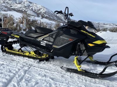 2017 Ski-Doo Summit X 850 - 165 track