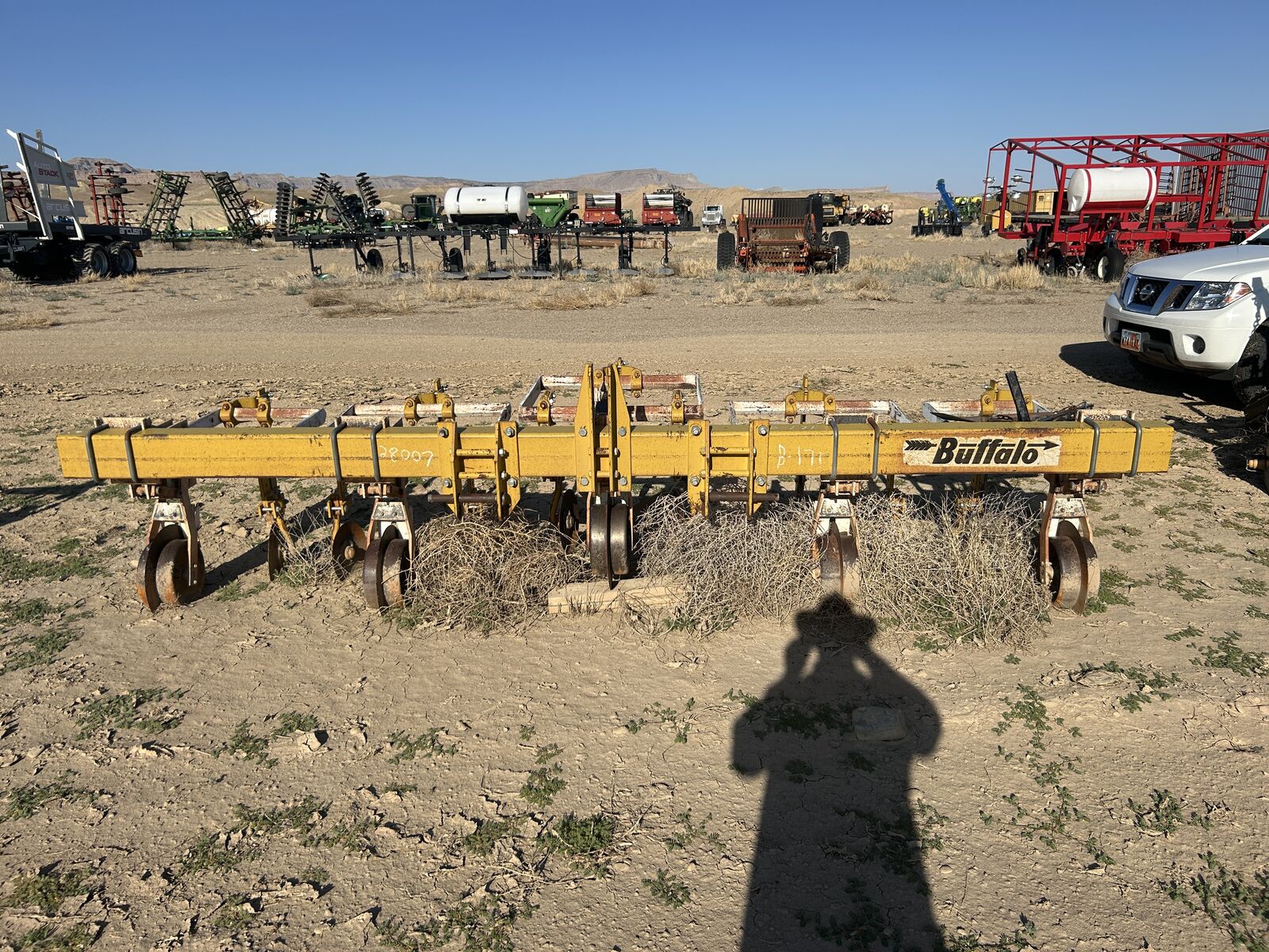 Buffalo 4600-4H-38 Three Point Hitch, 5 Row Cultivators