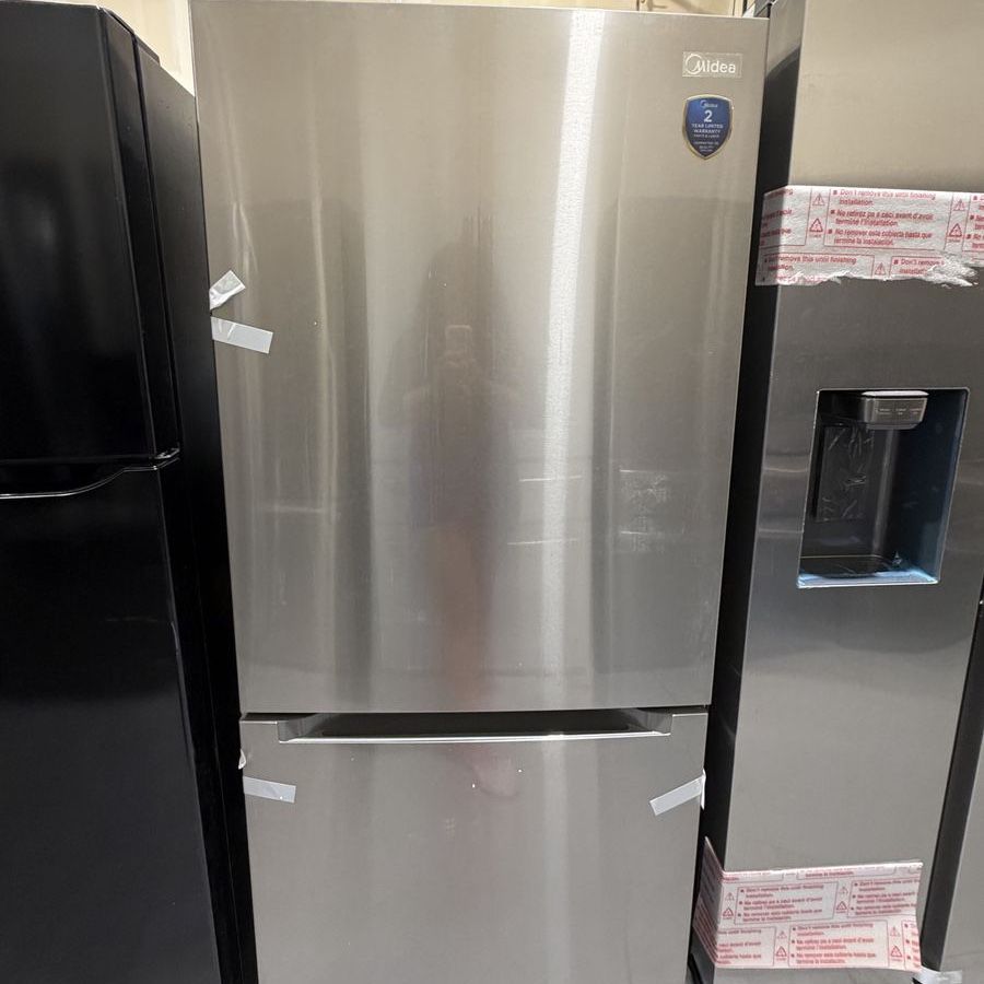 Midea 18.7 Cu. Ft. Garage Ready Bottom-Freezer Refrigerator – Stainless Steel