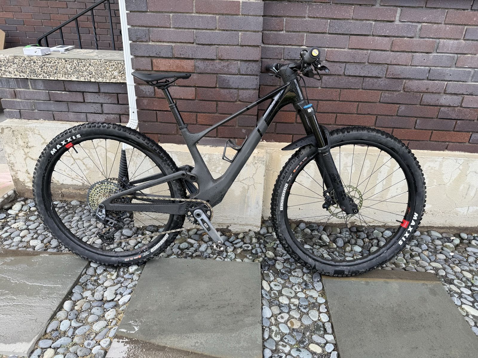 2024 Scott Spark 910 Full Carbon Mountain Bike & Wheels