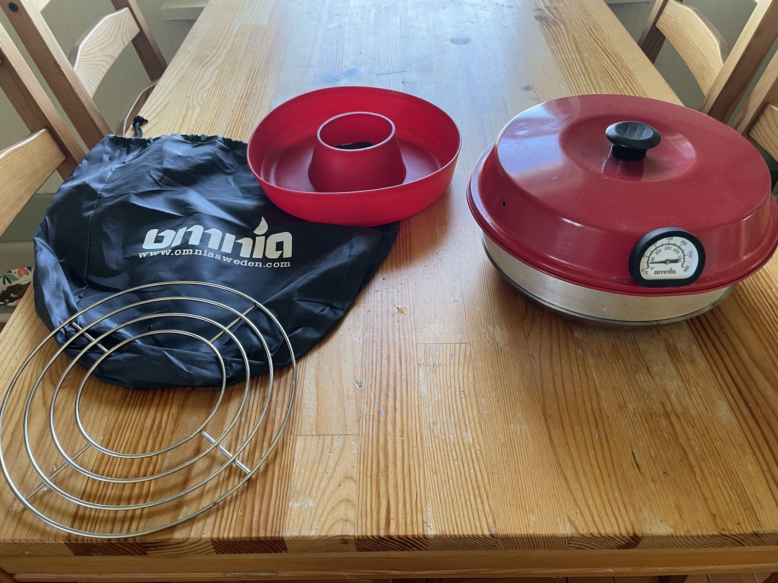 Omnia Camp Oven with Accessories