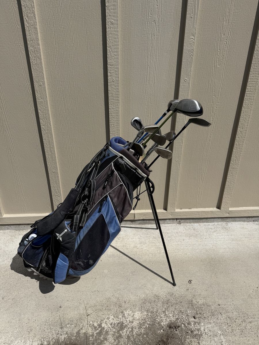 Mixed Golf Club Set with Stand Bag including Callaway and Cube Clubs