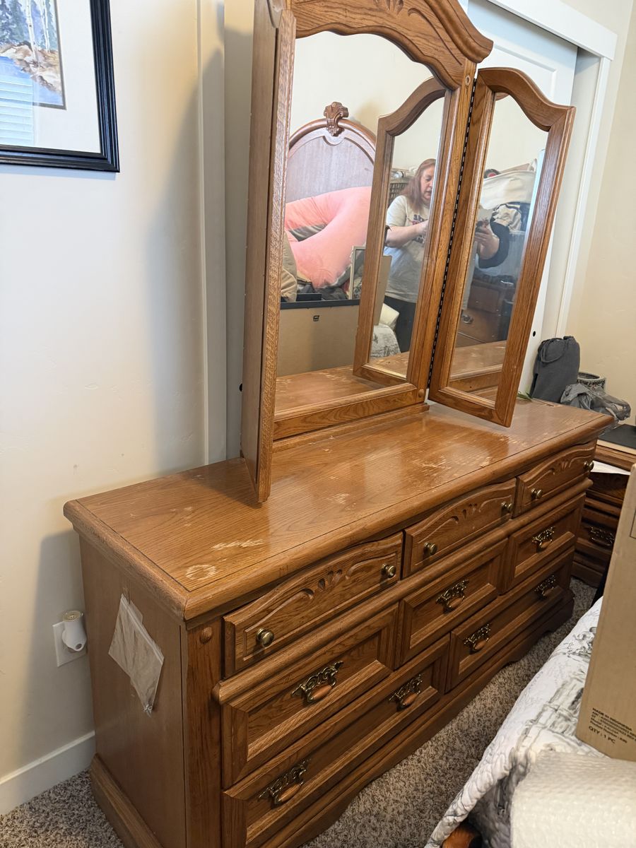 Dresser