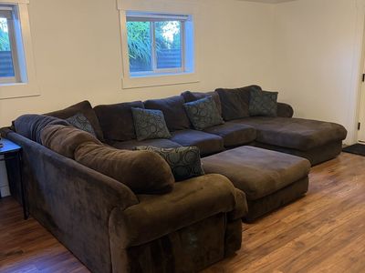 Large Brown Sectional Sofa with Chaise and Ottoman - Comfortable & Spacious Seating