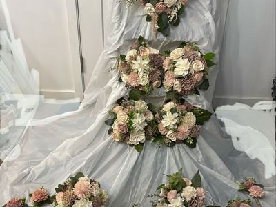 18 piece dusty rose and pink wood flower wedding set