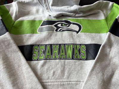 Seattle Seahawks Hoodie & T-Shirts Youth L 14/16