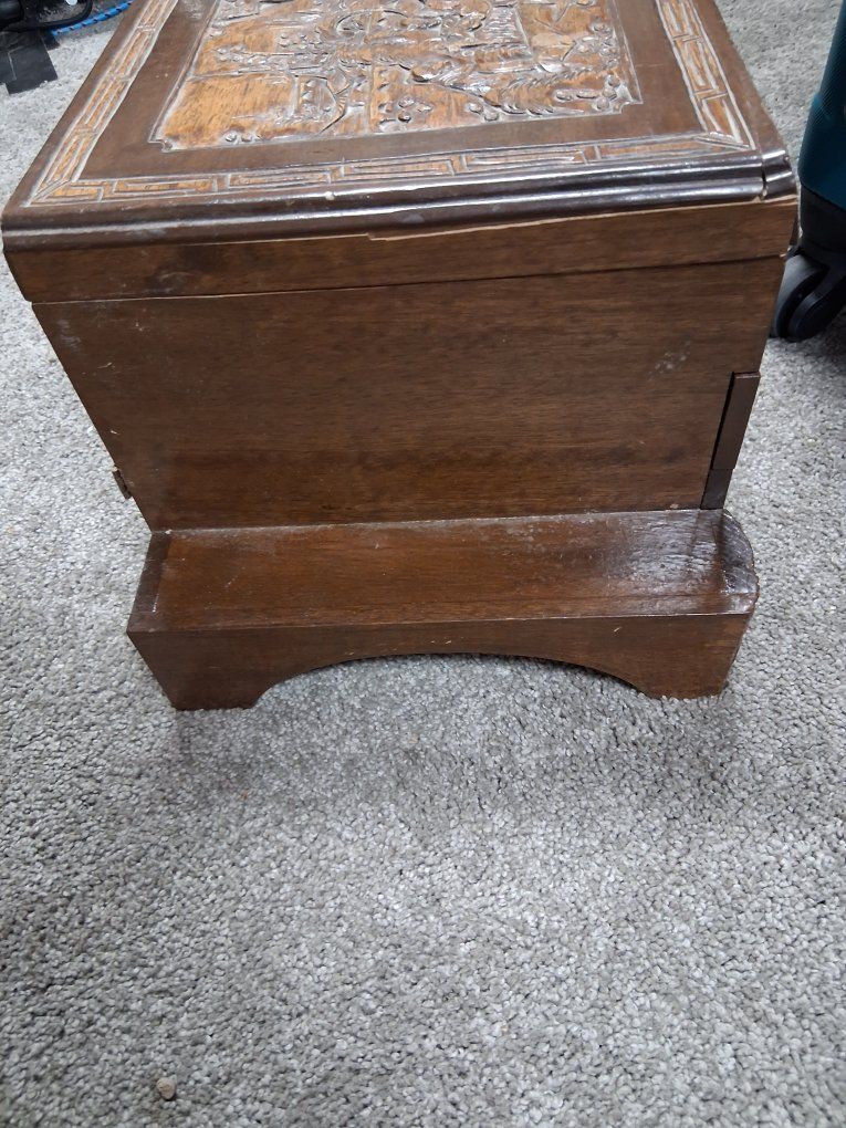 Main image 7
