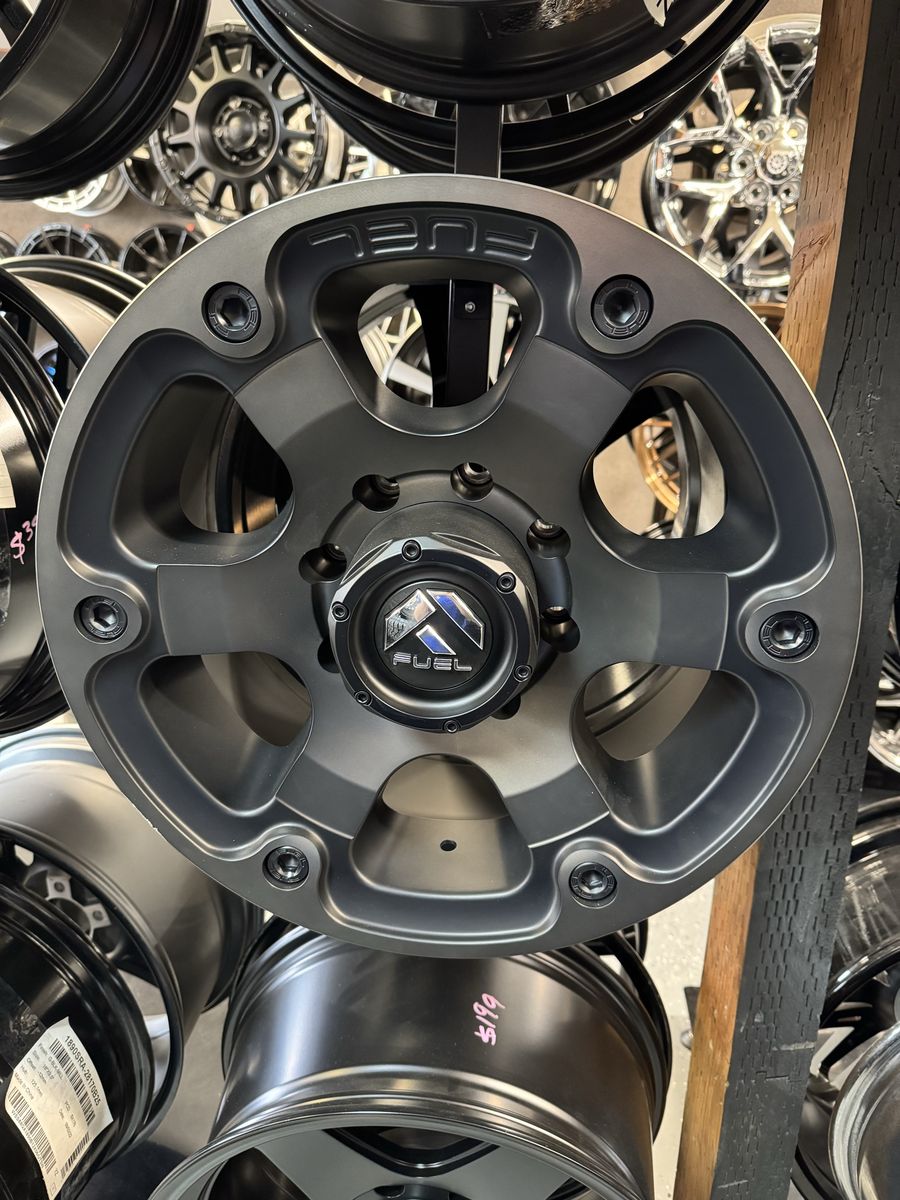 Fuel Off-Road Wheels - Matte Black machined tint clear  18x9 Brand new set of 4 wheels