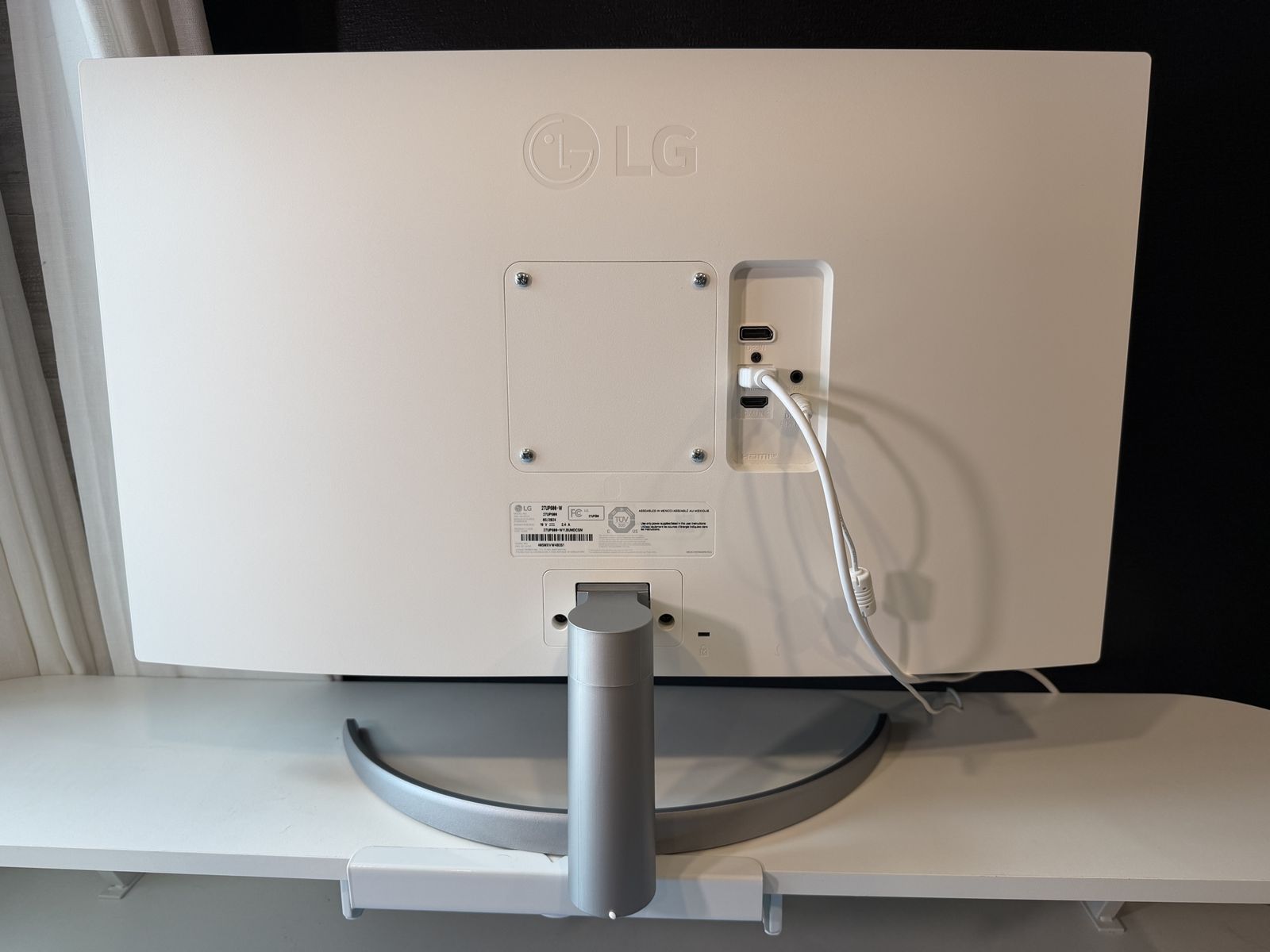 Main image 3