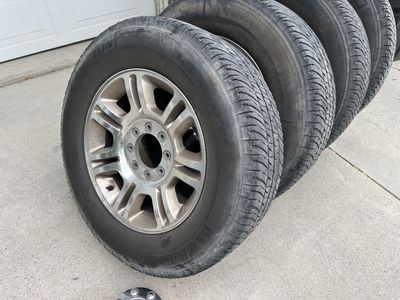Ford F-350 King Ranch Rims & Tires LT275/65R20