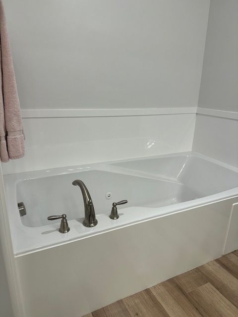 jetted tub, XL