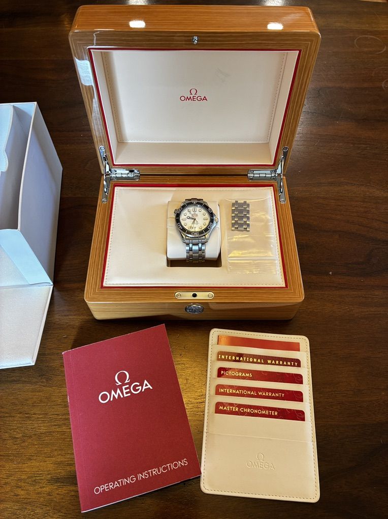Omega Seamaster 300m Full Set - One owner