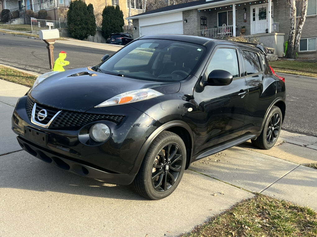 2014 NISSAN JUKE S