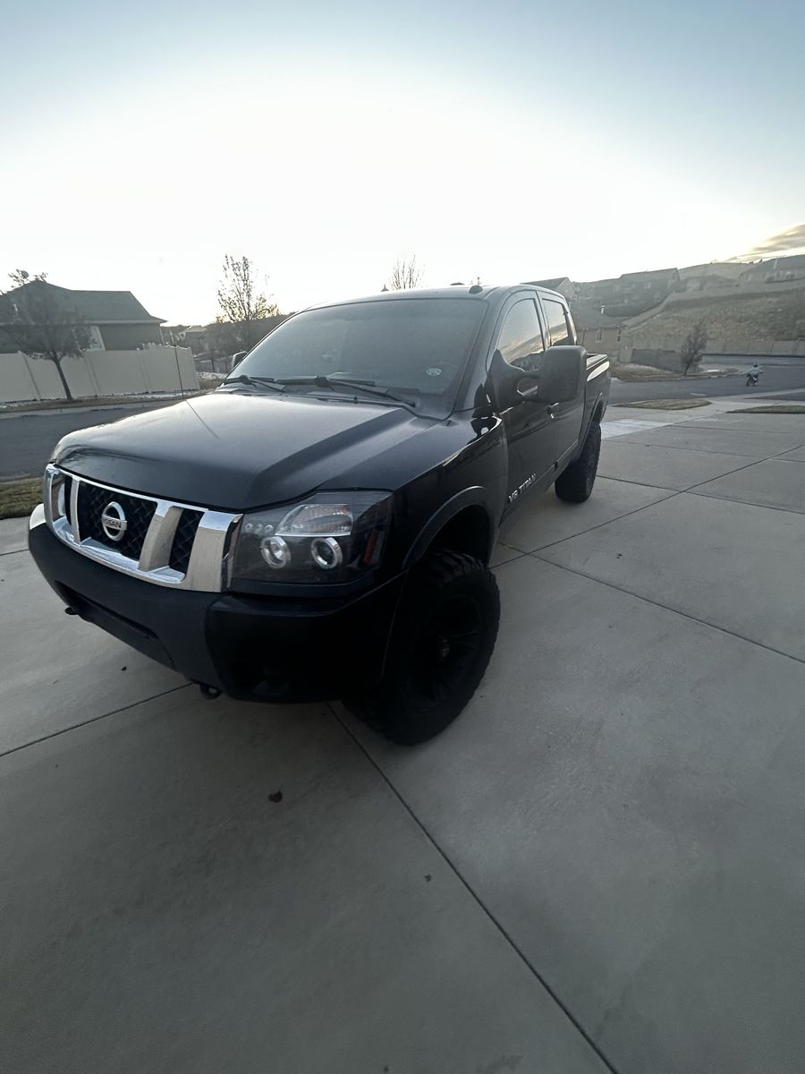 2013 NISSAN TITAN PRO-4X