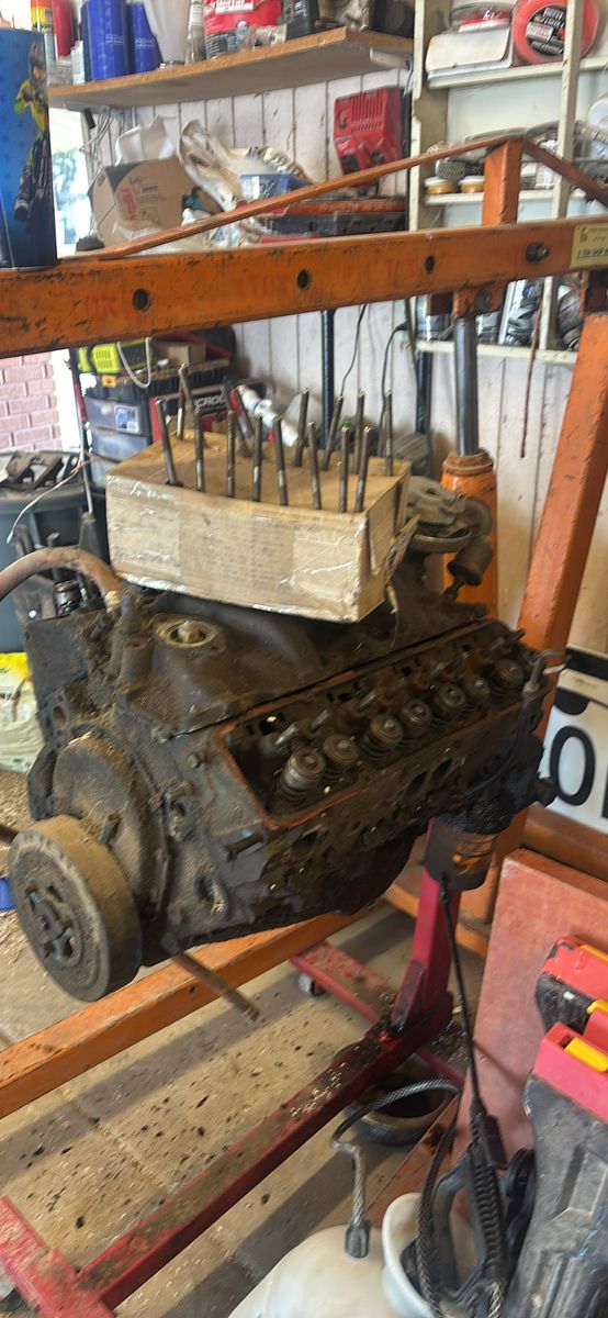 Small Block Chevy 350 Engine