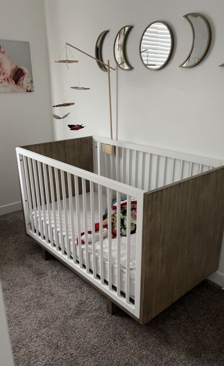 Modern White & Natural Wood Crib - Standard Size, Adjustable Mattress Height, Non-Convertible